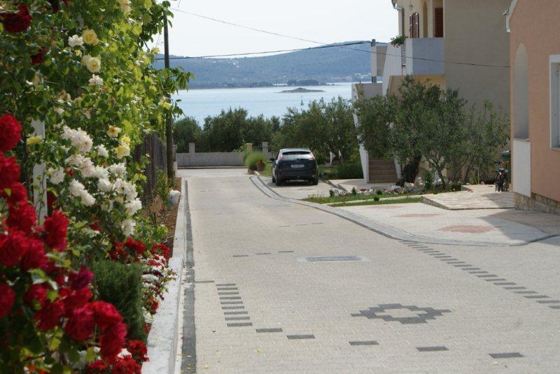 Apartments Vodopija 300M To The Beach Sveti Filip i Jakov Ngoại thất bức ảnh