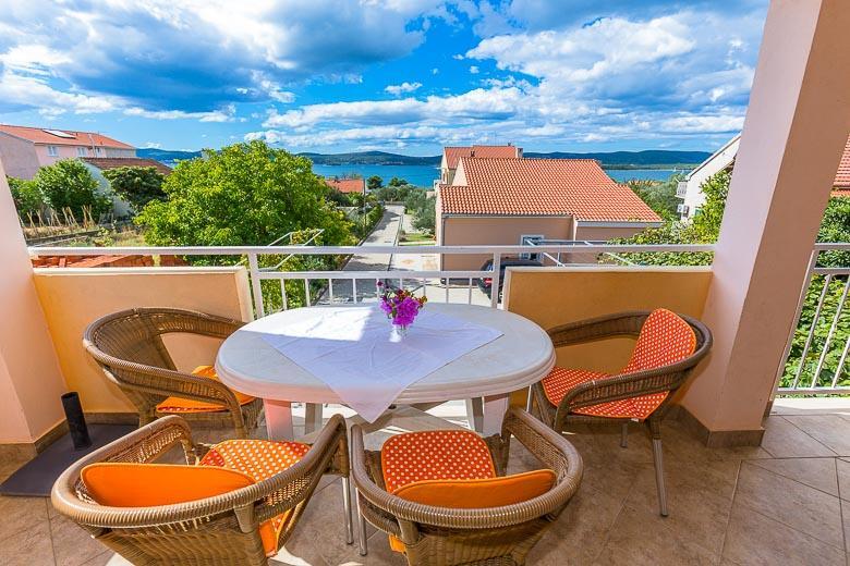 Apartments Vodopija 300M To The Beach Sveti Filip i Jakov Ngoại thất bức ảnh